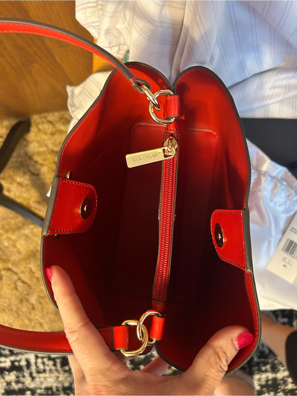 Michael Kors Red Saffiano Shoulder Tote NEW - Picture 8 of 10